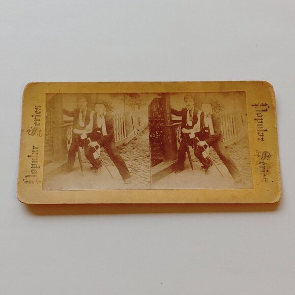 ANTIQUE STEREOGRAPH CARD Men in the Street1930s - Picture 1 of 4